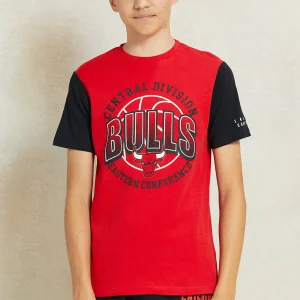 youth red chicago bulls graphic tee